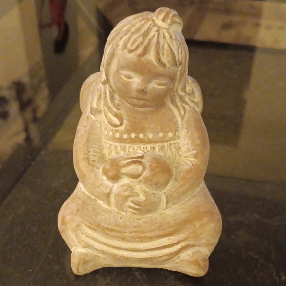 SIGNED ISABEL BLOOM ANGEL HOLDING RABBIT FIGURE - Picture 1 of 3
